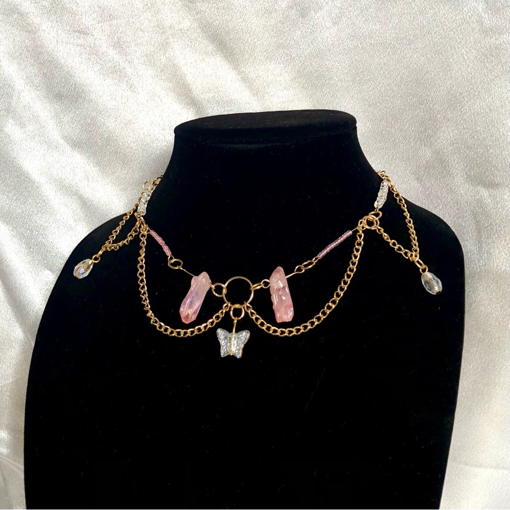 Gem and chain necklace